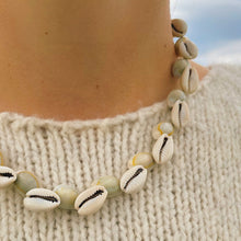 Load image into Gallery viewer, Coquillage Necklace
