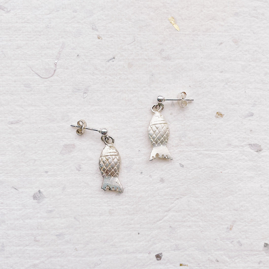 Silver fish Earrings
