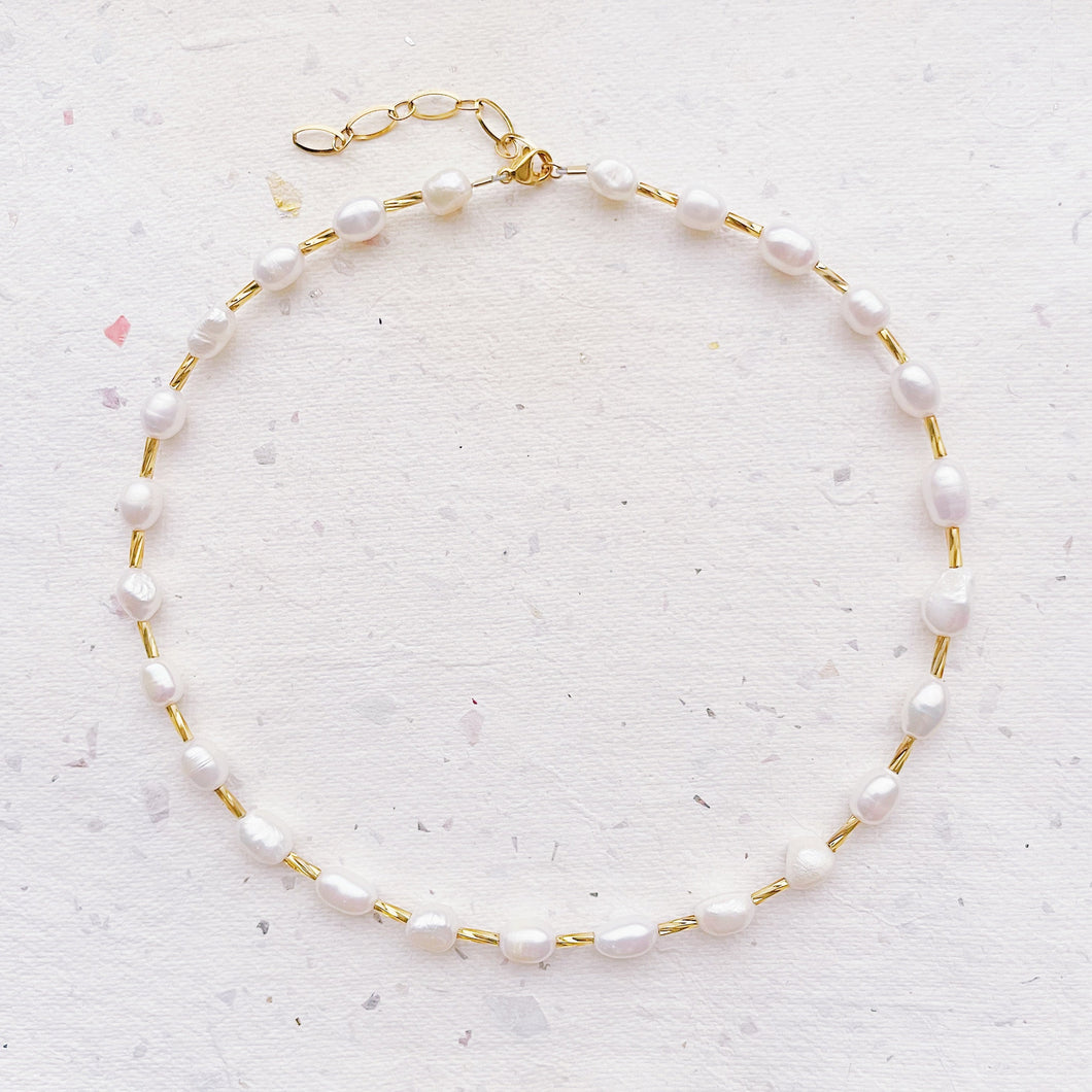 White and gold Necklace