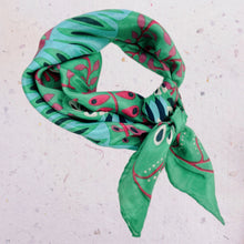 Load image into Gallery viewer, Scarf Marushka Green

