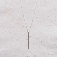 Load image into Gallery viewer, Silver thread Necklace
